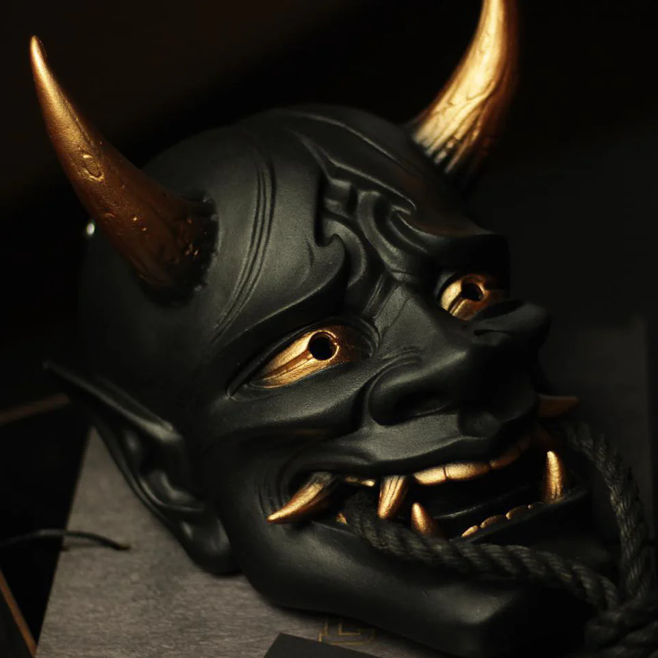 BLACK GOLD HANNYA